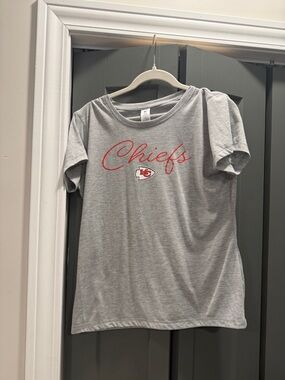 Gray Chiefs Short Sleeve Tee - Official NFL Team Shirt